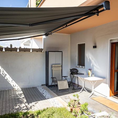 Mrb Real Estate - Maison Ludovica - Monolocale Moderno Con Giardino Фраттокке Экстерьер фото